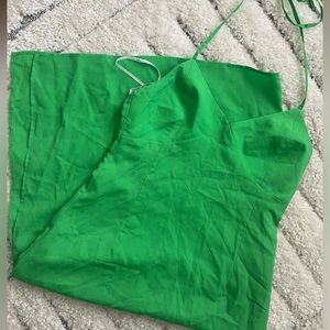 Lulu’s Kelly Green Adjustable Halter Dress